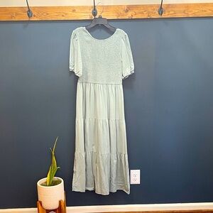 Elegant Light Green Women's Dress